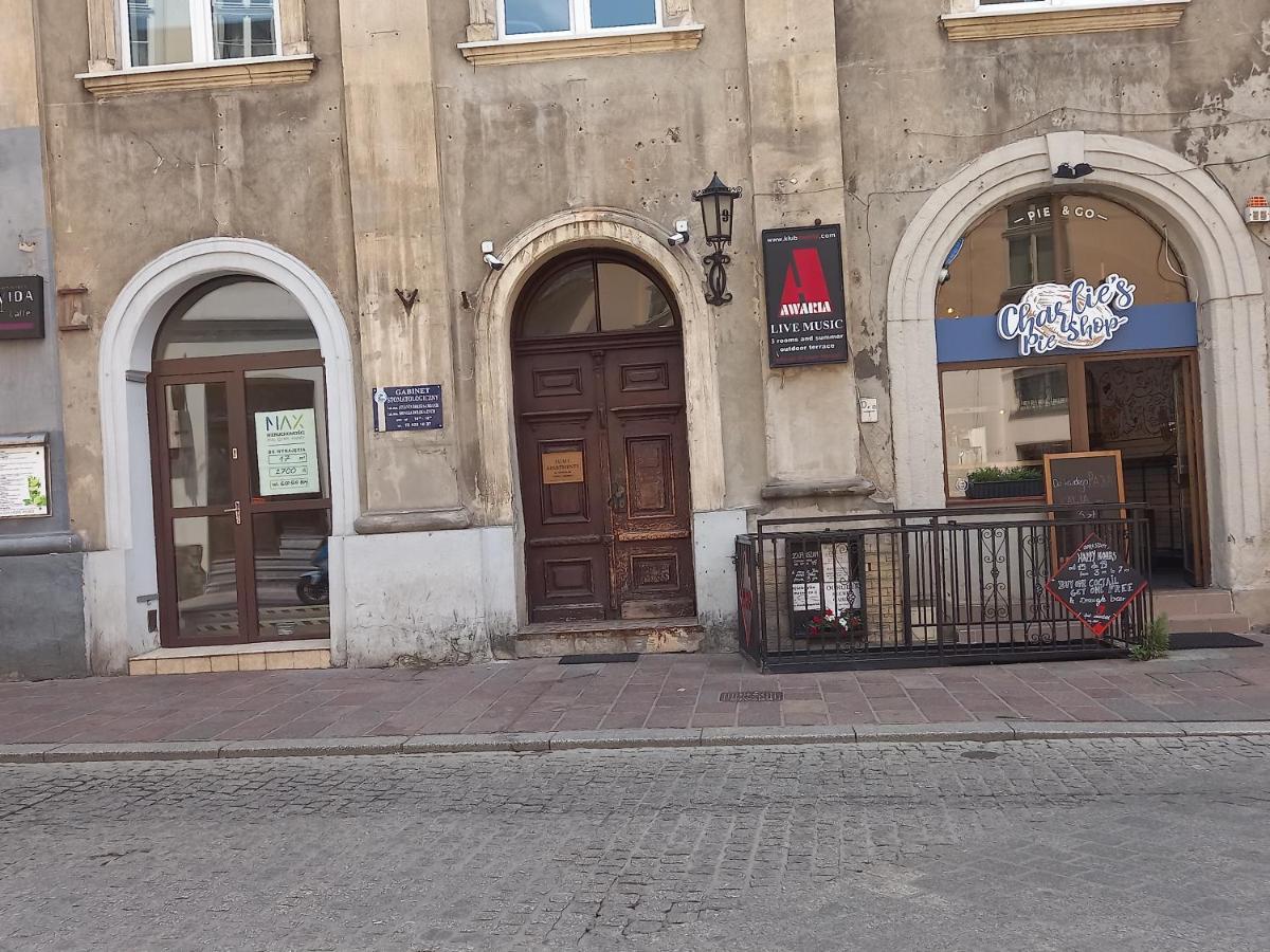 Sara -Mikolajska - Rynek - Netflix Hydromassage Apartment Krakow Bagian luar foto