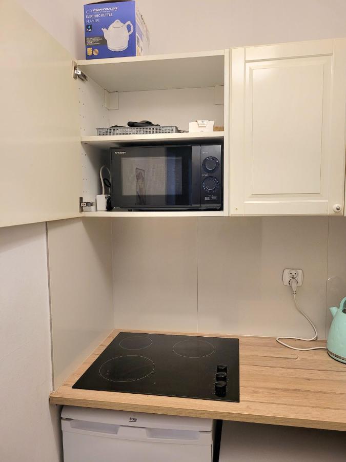 Sara -Mikolajska - Rynek - Netflix Hydromassage Apartment Krakow Bagian luar foto